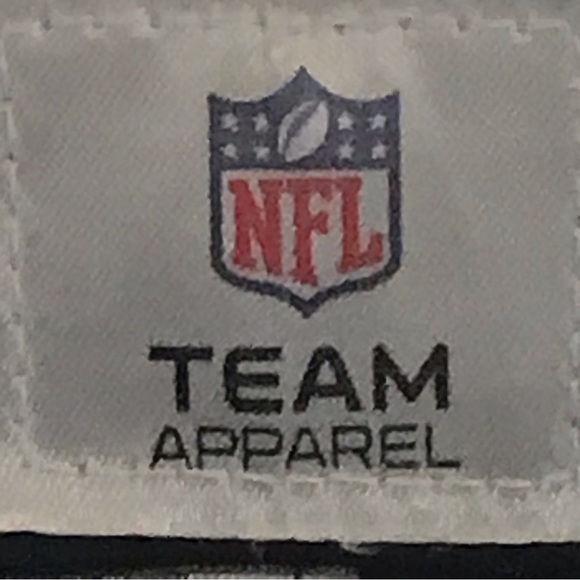 NFL Team Apparel - Chicago Bears Adjustable Football Cap - Picture 4 of 16